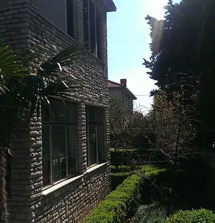 Garden Kastela